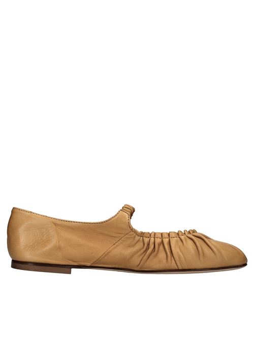 Ballet flats in leather LORENA PAGGI | 51000OCRA